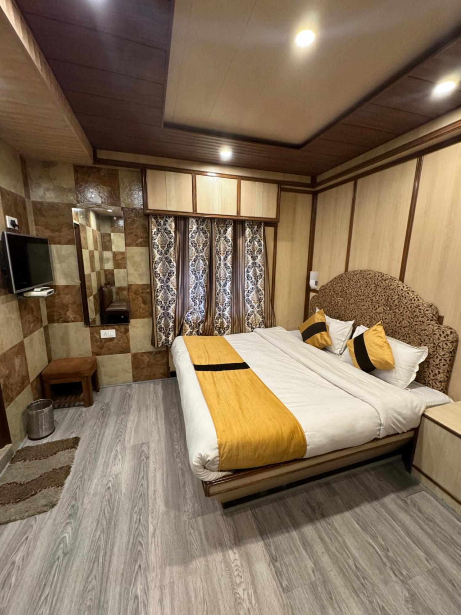 Hotel Victory Since 1979 西姆拉 外观 照片